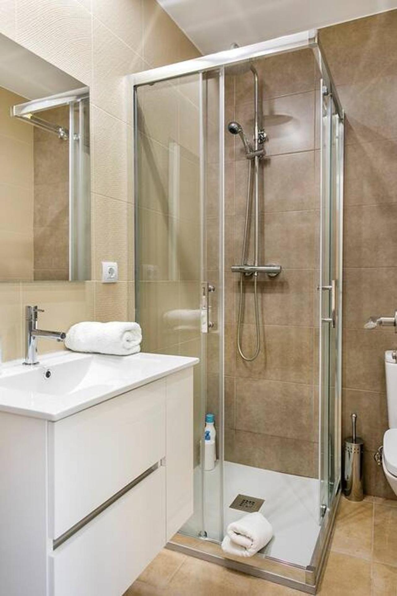 Apartmán Cozy&New With Terrace L'Hospitalet de Llobregat Exteriér fotografie