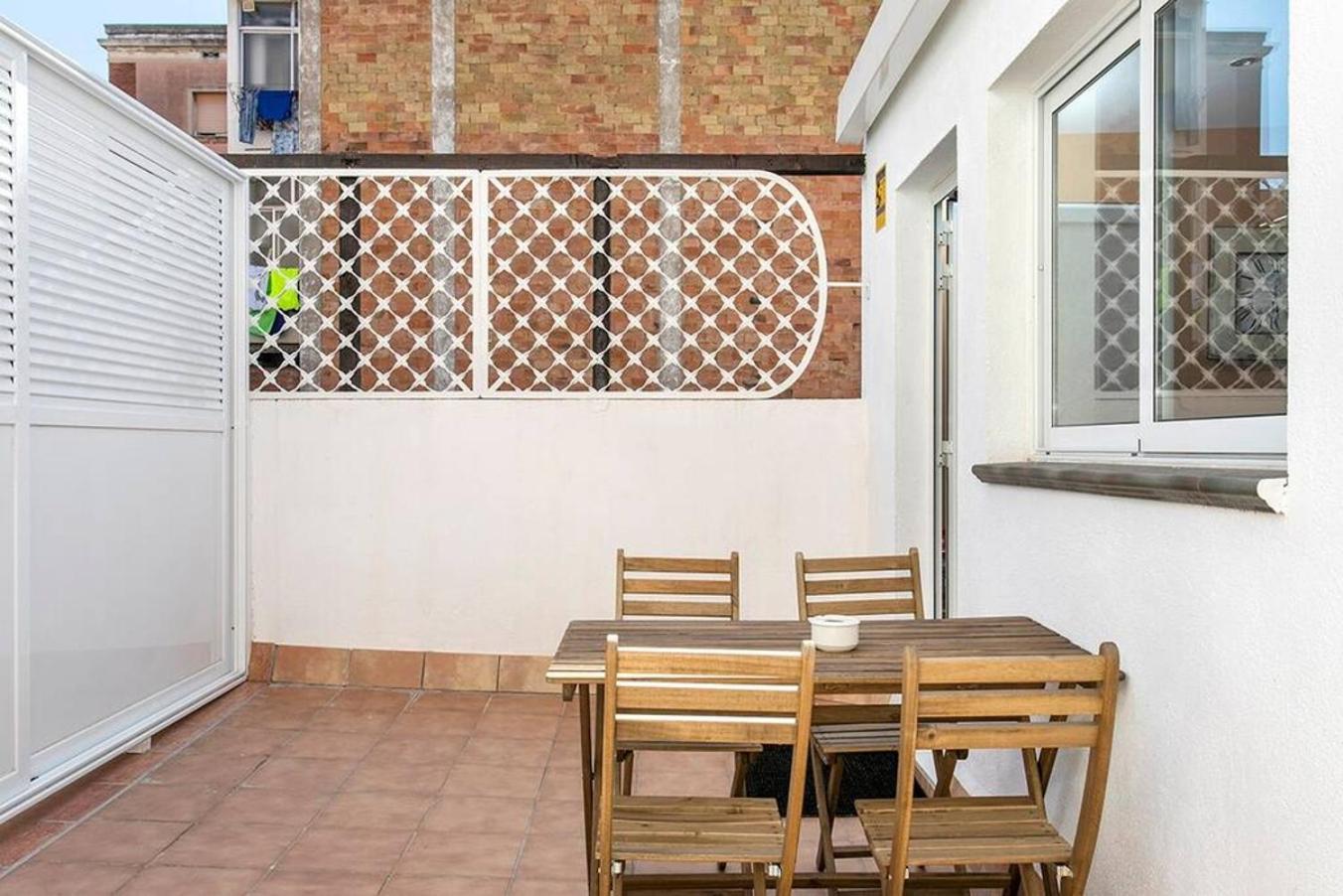 Apartmán Cozy&New With Terrace L'Hospitalet de Llobregat Exteriér fotografie